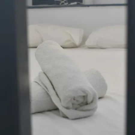 Cute Seafront Escape For 3 * Pátmos