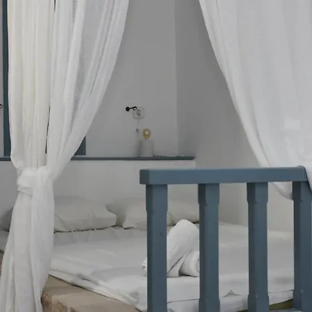 Cute Seafront Escape For 3 Pátmos
