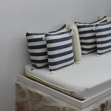 Cute Seafront Escape For 3 * Pátmos