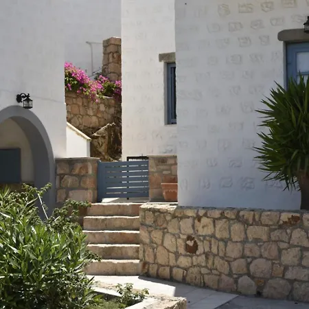 Cute Seafront Escape For 3