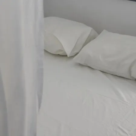 Cute Seafront Escape For 3 Apartamento