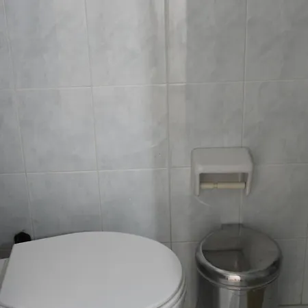 Cute Seafront Escape For 3 Apartamento