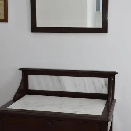 Cute Seafront Escape For 3 * Pátmos