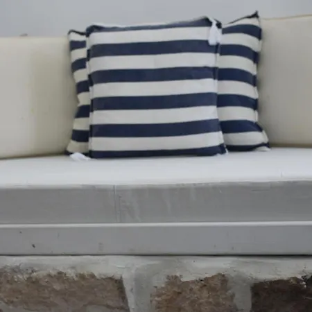 Cute Seafront Escape For 3 Apartamento