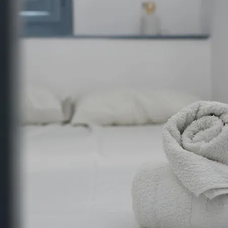 Cute Seafront Escape For 3